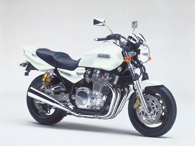 XJR1300