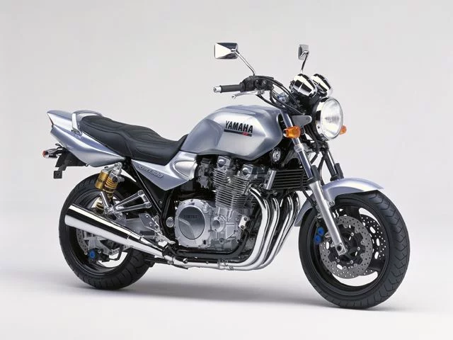 XJR1300