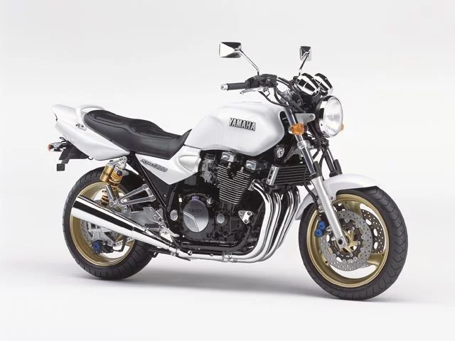 XJR1300