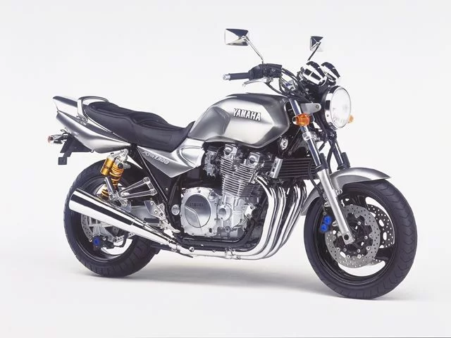 XJR1300