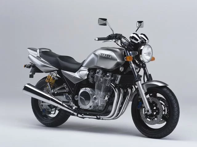 XJR1300