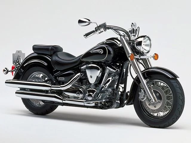 Yamaha XV1600 Roadster