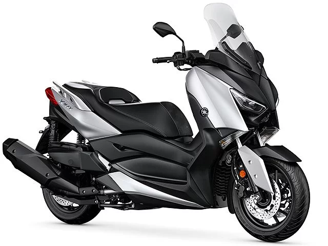 XMAX 400