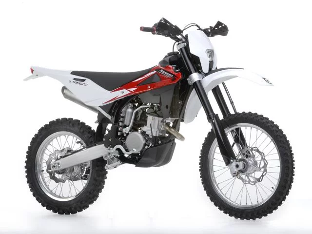 TE 250