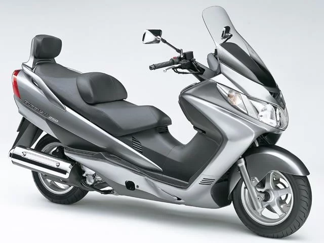 Suzuki Burgman 250