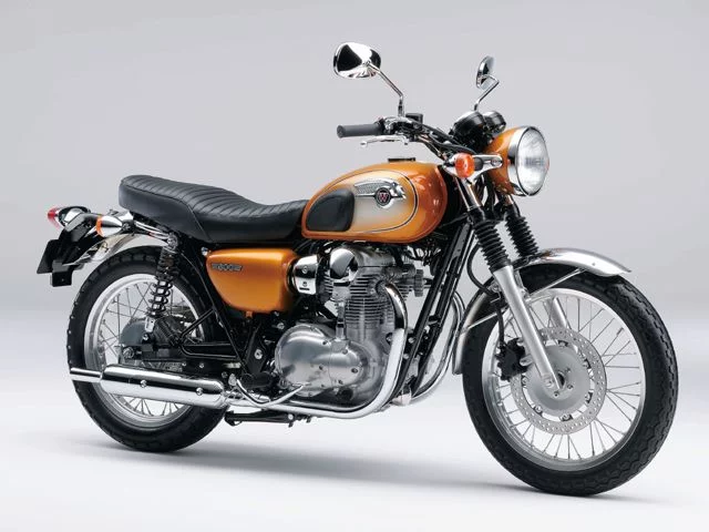 W800