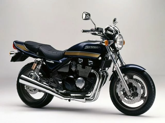 Kawasaki ZEPHYR 400KAI