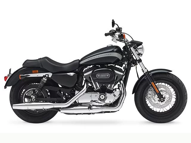 Harley-Davidson Sportster XL1200C Custom