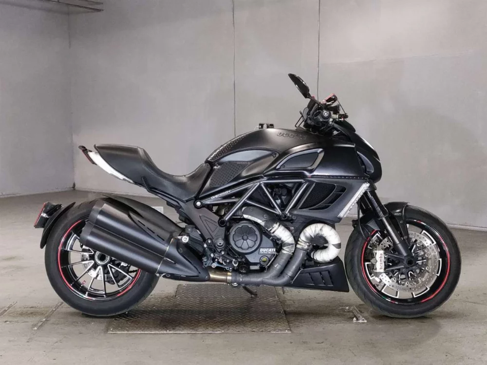 Мотоцикл Ducati Diavel