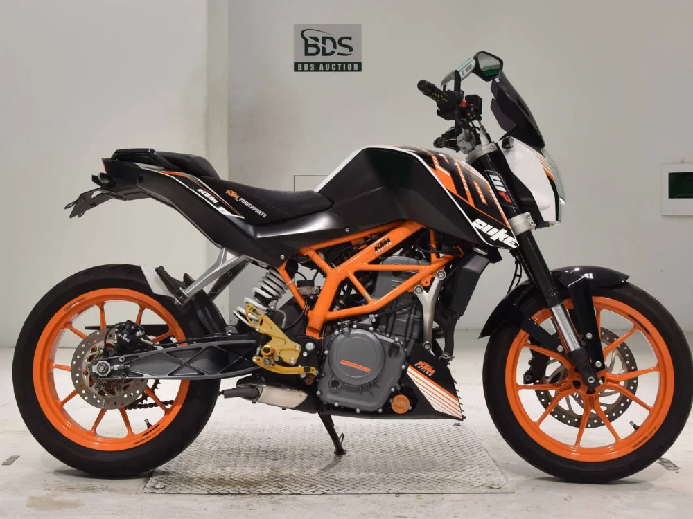Мотоцикл KTM 390 Duke