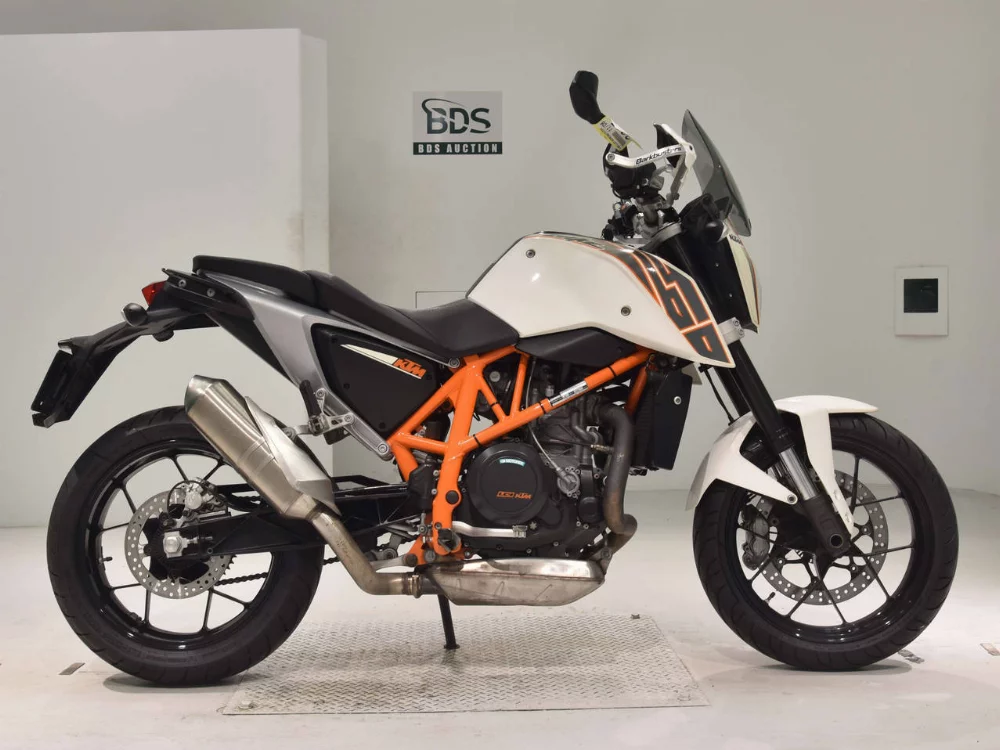 Мотоцикл KTM 690 Duke