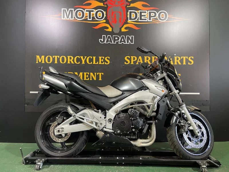 Мотоцикл Suzuki GSR400 2008