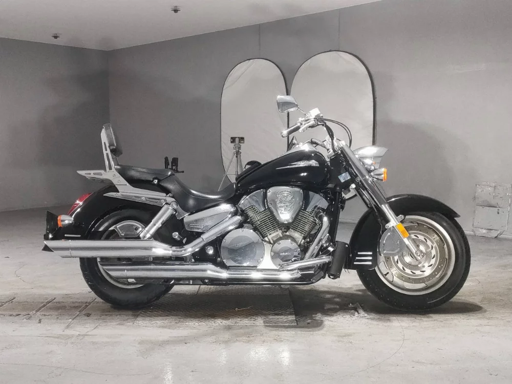 Мотоцикл Honda VTX1300S 2006