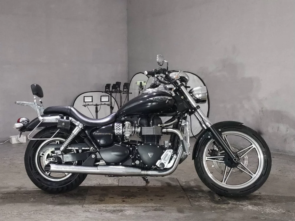 Мотоцикл Triumph Speedmaster 900 2012