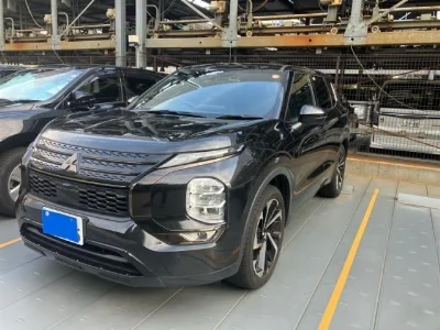 MITSUBISHI OUTLANDER PHEV