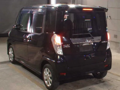 MITSUBISHI EK SPACE