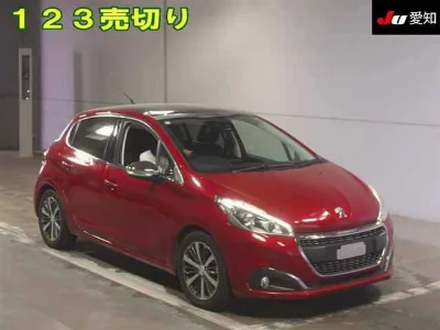 PEUGEOT 208