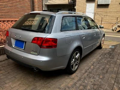 AUDI A4 AVANTE