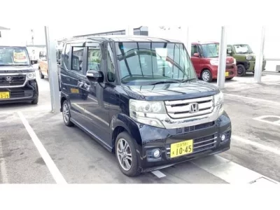 HONDA N BOX CUSTOM