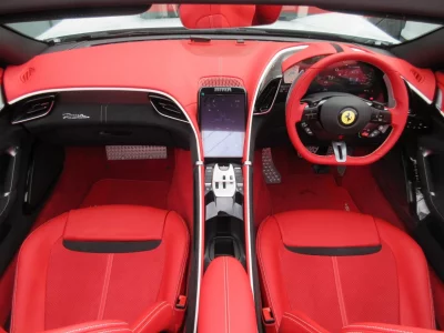 FERRARI ROMA SPIDER