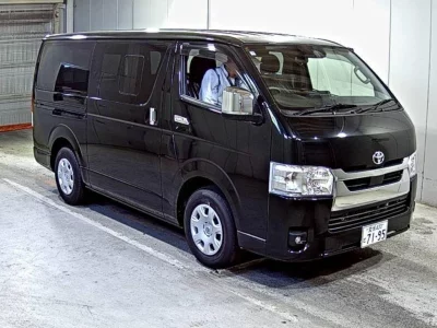 TOYOTA HIACE VAN