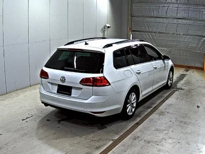 VOLKSWAGEN GOLF VARIANT