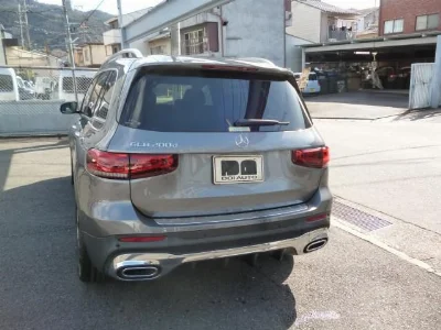 MERCEDES BENZ GLB