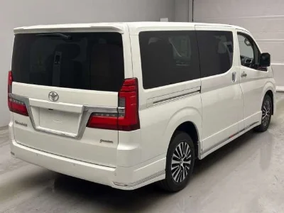 TOYOTA GRANACE