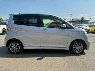 MITSUBISHI EK CUSTOM