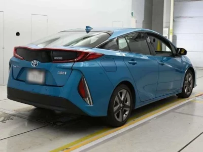 TOYOTA PRIUS PHV