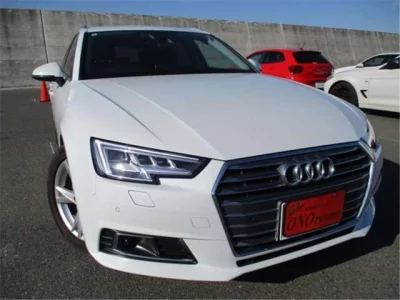AUDI A4 AVANTE