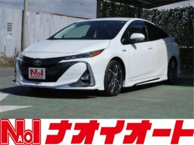 TOYOTA PRIUS PHV