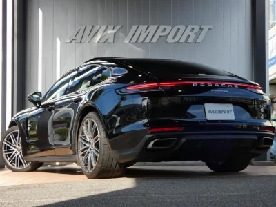PORSCHE PANAMERA