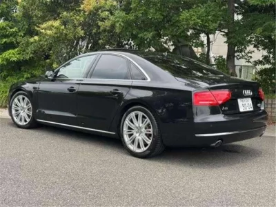 AUDI A8