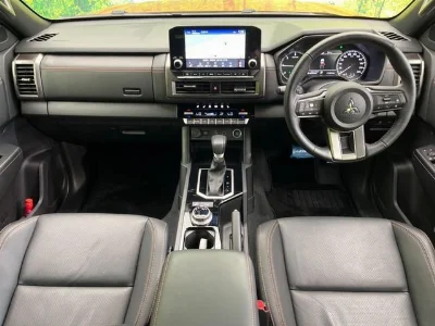 MITSUBISHI TRITON