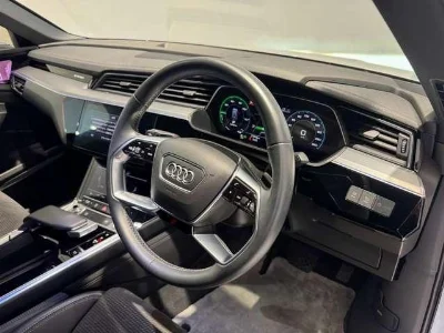 AUDI E-TRON SPORTBACK