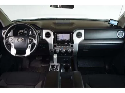 TOYOTA TUNDRA
