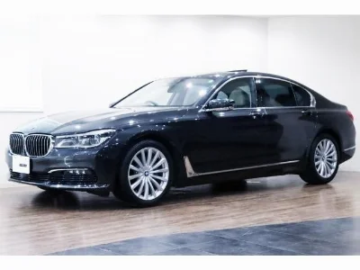 BMW 7 SERIES