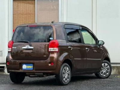 TOYOTA PORTE