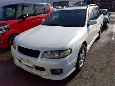 NISSAN AVENIR
