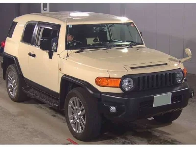 TOYOTA FJ CRUISER