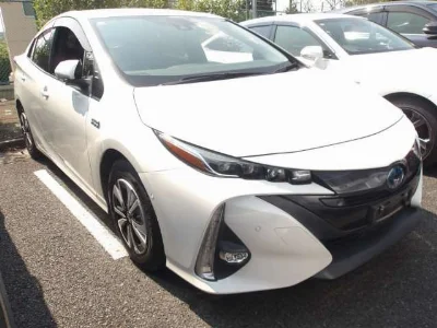 TOYOTA PRIUS PHV