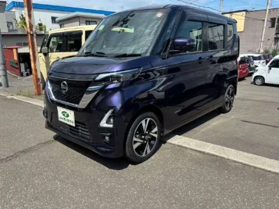NISSAN ROOX