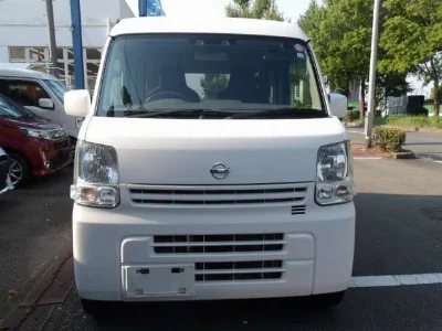 NISSAN CLIPPER VAN