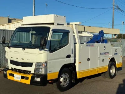 MITSUBISHI CANTER