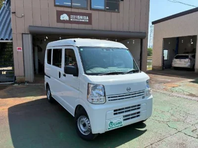 NISSAN CLIPPER VAN