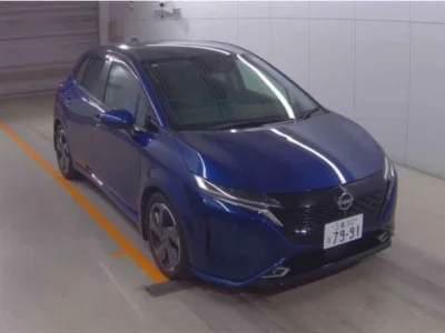 NISSAN AURA