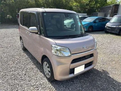 DAIHATSU TANTO 2015 с аукциона, 660cc, пробег 144 000 км