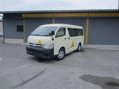TOYOTA HIACE 2012 с аукциона, 2700cc, пробег 58 000 км