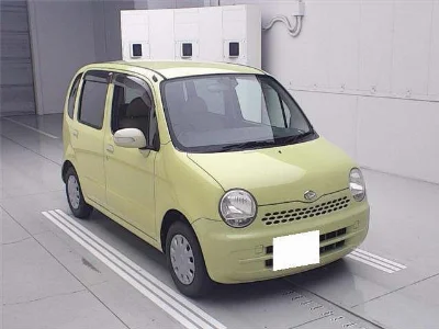 DAIHATSU MOVE LATTE